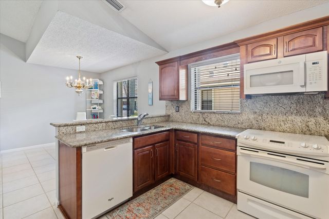 4781 Brighton Lakes Boulevard, Boynton Beach, FL 33436