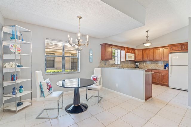 4781 Brighton Lakes Boulevard, Boynton Beach, FL 33436