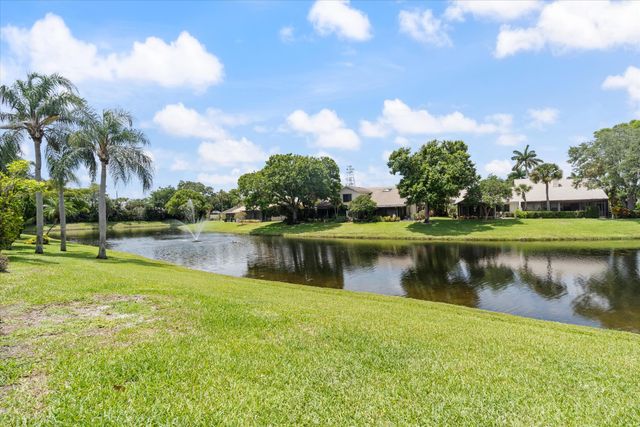 4781 Brighton Lakes Boulevard, Boynton Beach, FL 33436