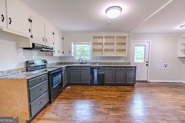 107 Lassiter Drive, Dublin, GA 31021