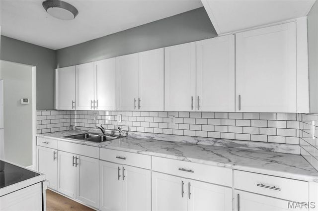 416 Midlothian Road, St Louis, MO 63137
