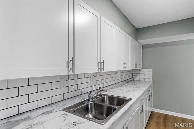 416 Midlothian Road, St Louis, MO 63137