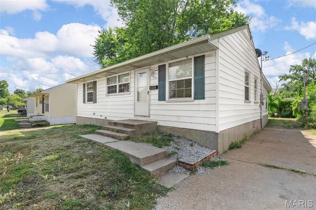 416 Midlothian Road, St Louis, MO 63137