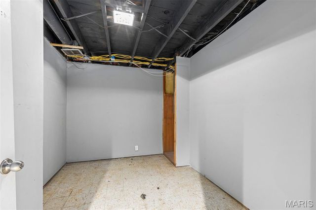 416 Midlothian Road, St Louis, MO 63137