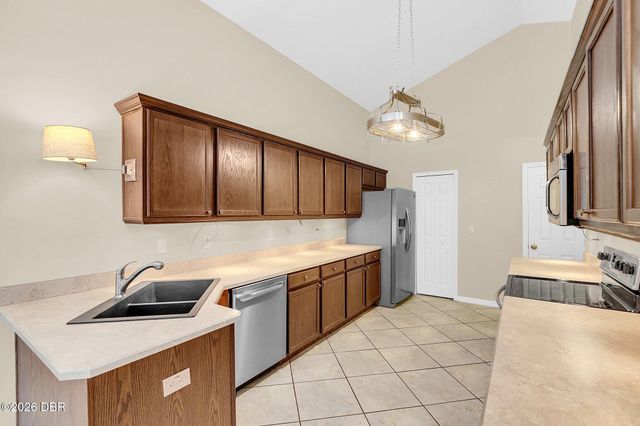 1422 Saffron Trail, Deland, FL 32724