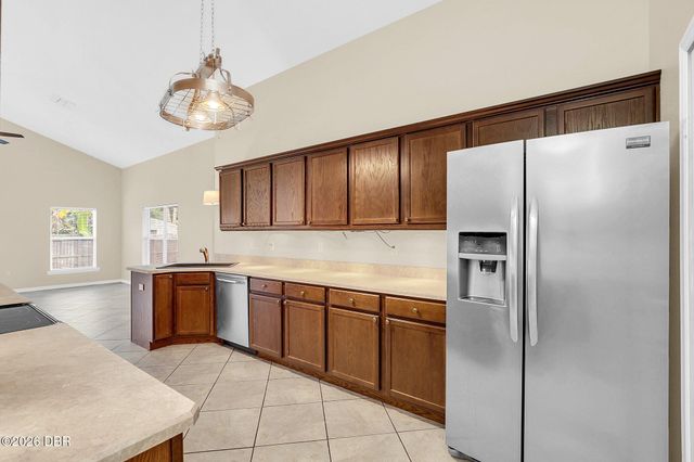 1422 Saffron Trail, Deland, FL 32724