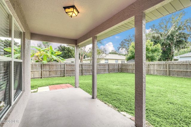 1422 Saffron Trail, Deland, FL 32724