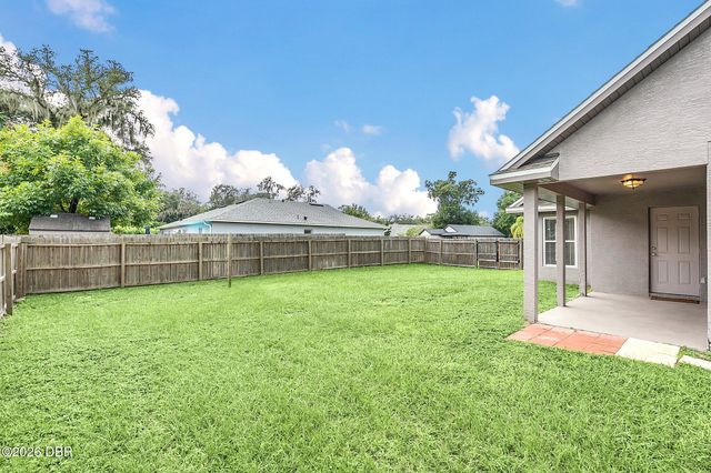 1422 Saffron Trail, Deland, FL 32724
