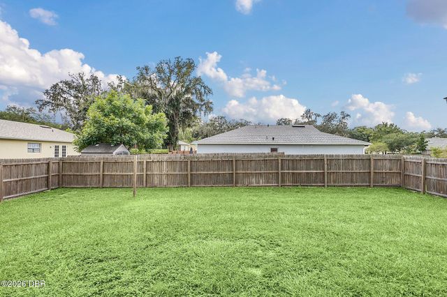 1422 Saffron Trail, Deland, FL 32724