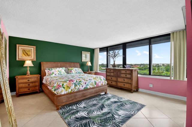 3589 S Ocean Boulevard 609, South Palm Beach, FL 33480