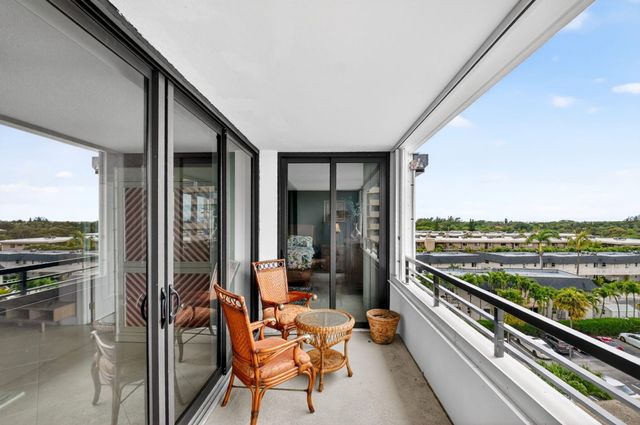 3589 S Ocean Boulevard 609, South Palm Beach, FL 33480