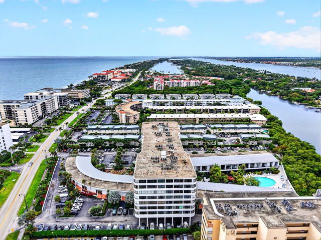 3589 S Ocean Boulevard 609, South Palm Beach, FL 33480