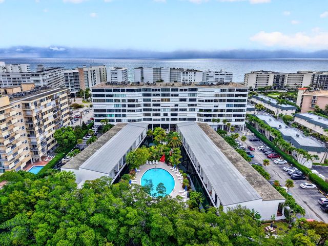 3589 S Ocean Boulevard 609, South Palm Beach, FL 33480