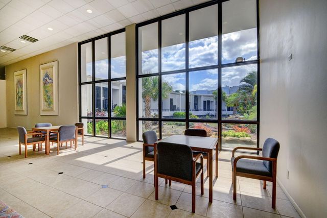 3589 S Ocean Boulevard 609, South Palm Beach, FL 33480