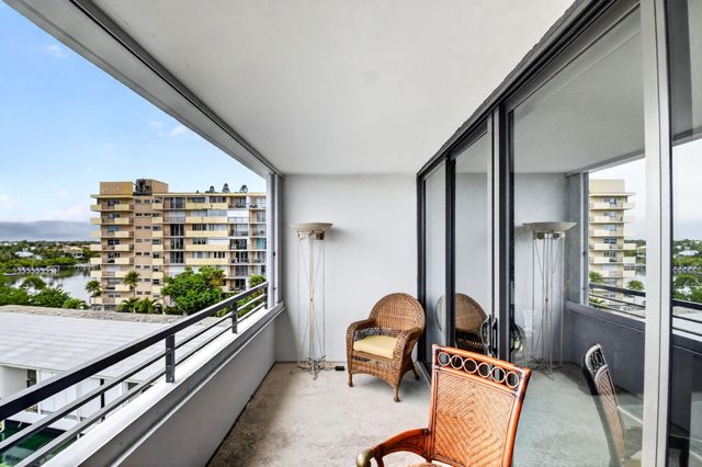 3589 S Ocean Boulevard 609, South Palm Beach, FL 33480