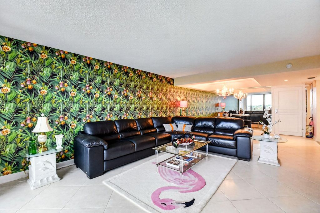 3589 S Ocean Boulevard 609, South Palm Beach, FL 33480