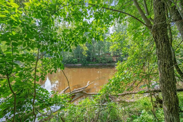 8558 Monterey Dr, Evart, MI 49631