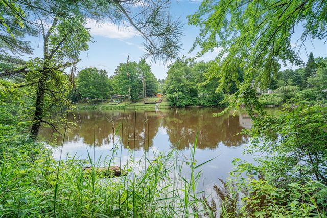 8558 Monterey Dr, Evart, MI 49631