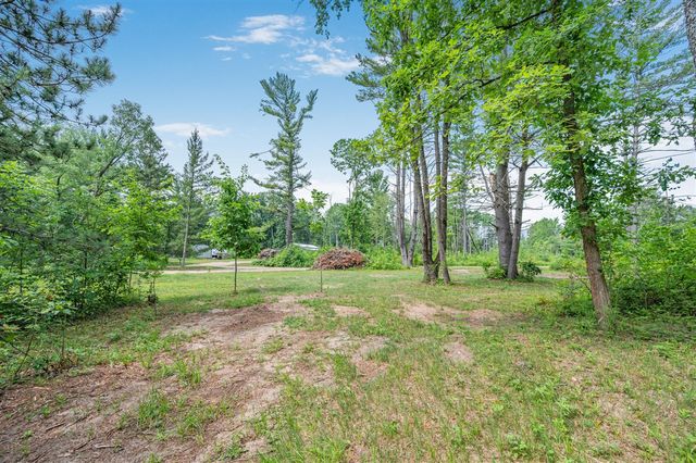 8558 Monterey Dr, Evart, MI 49631