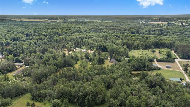 8558 Monterey Dr, Evart, MI 49631