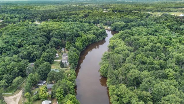 8558 Monterey Dr, Evart, MI 49631