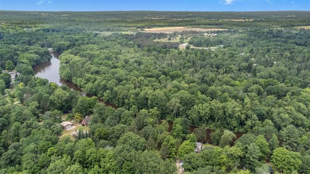 8558 Monterey Dr, Evart, MI 49631