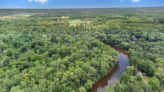 8558 Monterey Dr, Evart, MI 49631