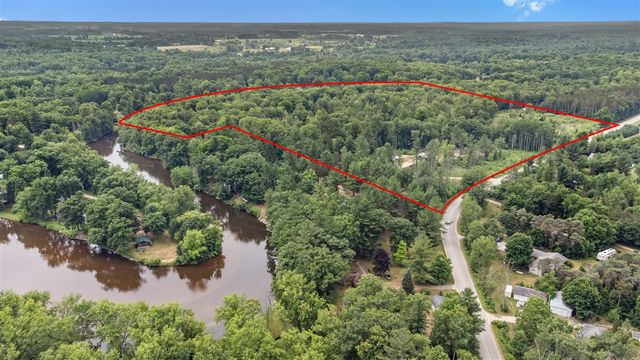 8558 Monterey Dr, Evart, MI 49631