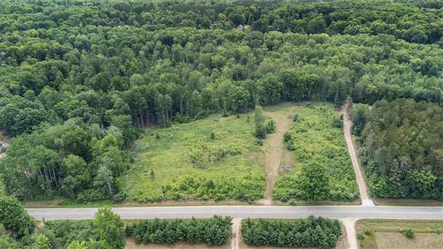 8558 Monterey Dr, Evart, MI 49631