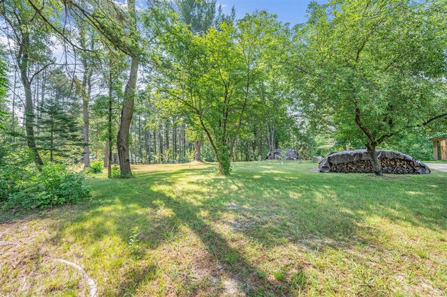 8558 Monterey Dr, Evart, MI 49631