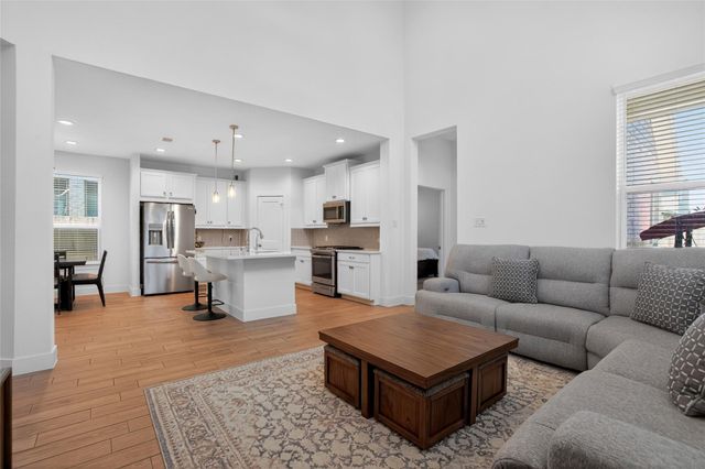 17722 Tree Of Heaven, Conroe, TX 77385