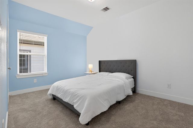 17722 Tree Of Heaven, Conroe, TX 77385