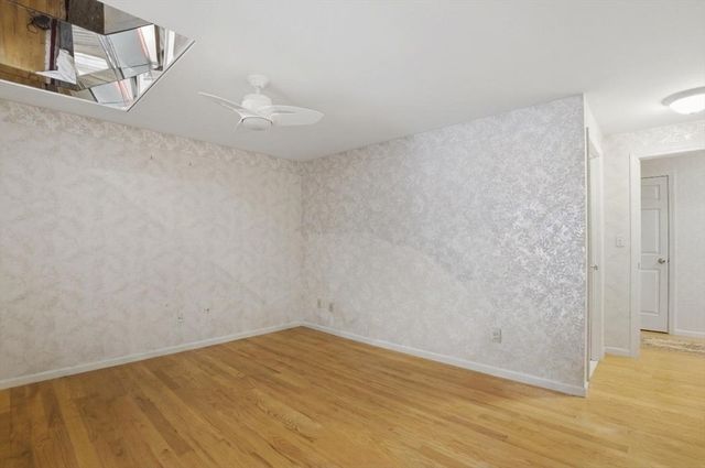 47 Collins St 50, Danvers, MA 01923