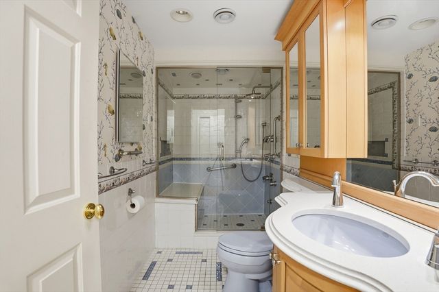 47 Collins St 50, Danvers, MA 01923