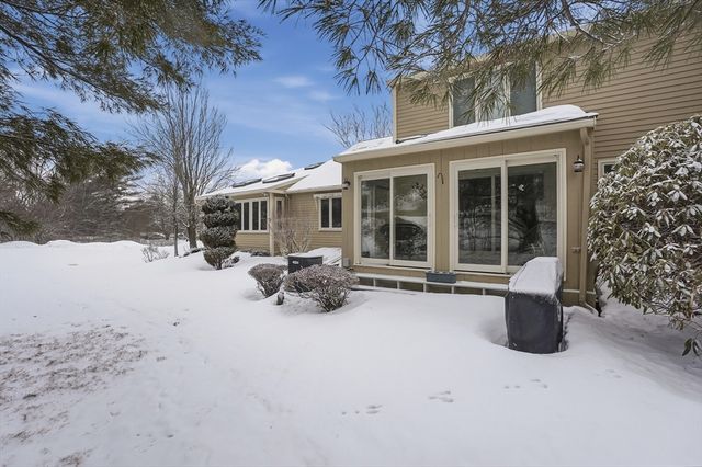 47 Collins St 50, Danvers, MA 01923