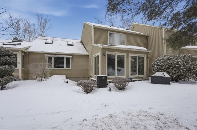 47 Collins St 50, Danvers, MA 01923