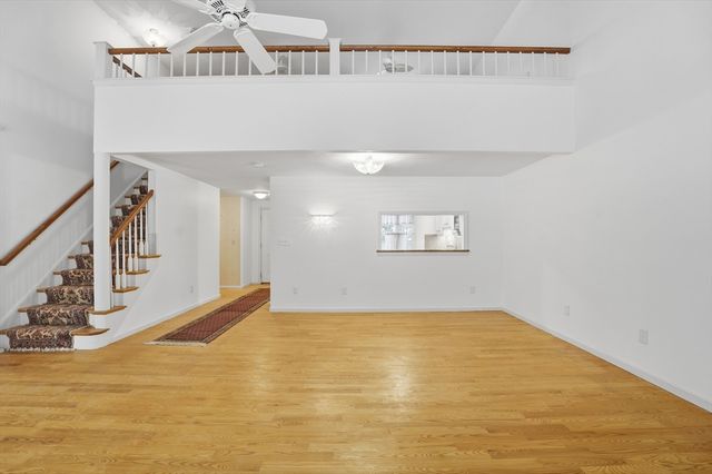 47 Collins St 50, Danvers, MA 01923