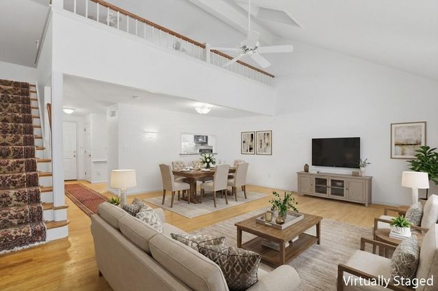 47 Collins St 50, Danvers, MA 01923