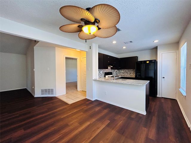 5940 KEVIN KELLY PL, Austin, TX 78727