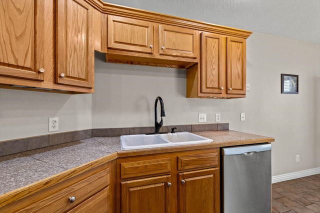 717 North Milton Drive, Nixa, MO 65714