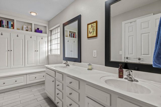 717 North Milton Drive, Nixa, MO 65714