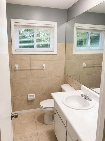 930 ALCAZAR WAY S, St Petersburg, FL 33705