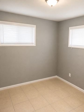 930 ALCAZAR WAY S, St Petersburg, FL 33705