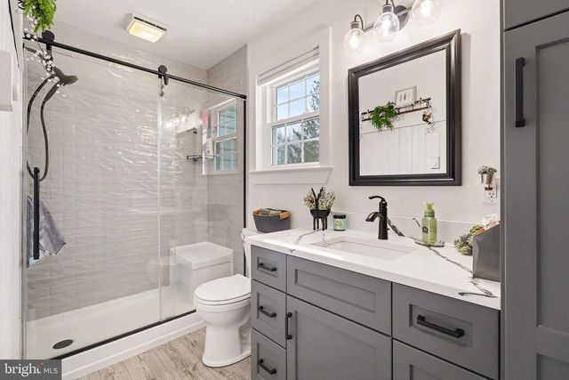 337 ECKMAN RD, Lancaster, PA 17603