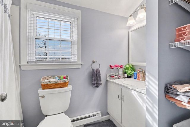 337 ECKMAN RD, Lancaster, PA 17603