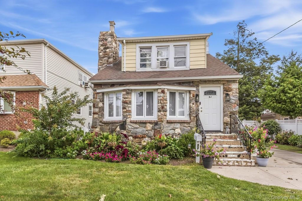 32 Franklin Street, East Rockaway, NY 11518 — photo 2