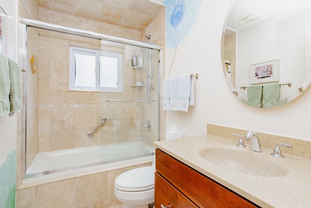 1133 KENTON Road, Deerfield, IL 60015