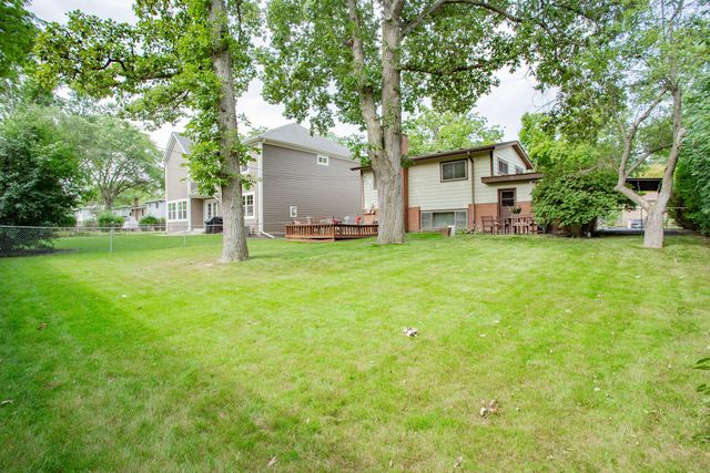 1133 KENTON Road, Deerfield, IL 60015