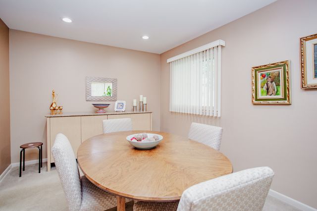 1133 KENTON Road, Deerfield, IL 60015