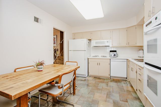 1133 KENTON Road, Deerfield, IL 60015